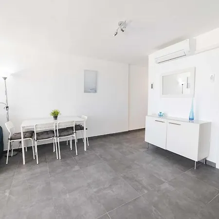 Beachfront Sonrisas Apartment *