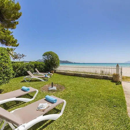 Beachfront Sonrisas Apartment *